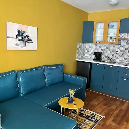 Gondy Studio Apartment